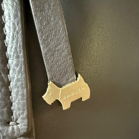 Radley London Women’s Gray Leather Hand bag/Purse Casual - Picture 4 of 16